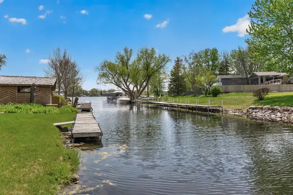 3290 Williams Lane, Mound, MN 55364