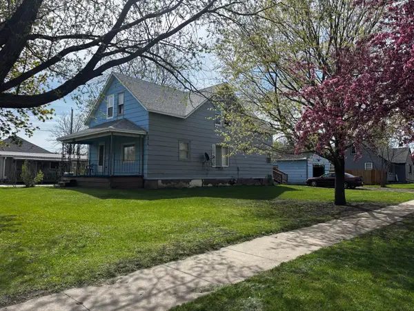 904 4th Street Se, Pipestone, MN 56164