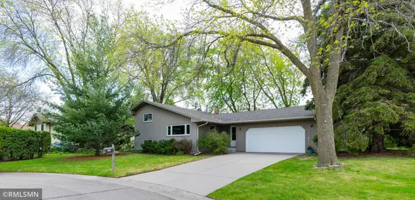 1874 Skillman Avenue W, Roseville, MN 55113