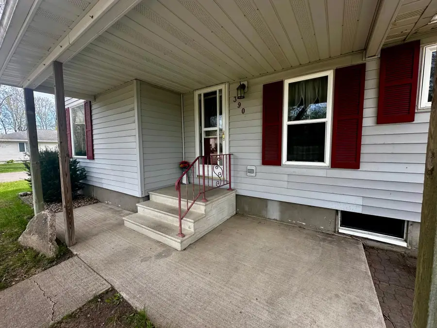 390 N Broadway Street, Vesta, MN 56292 - #3