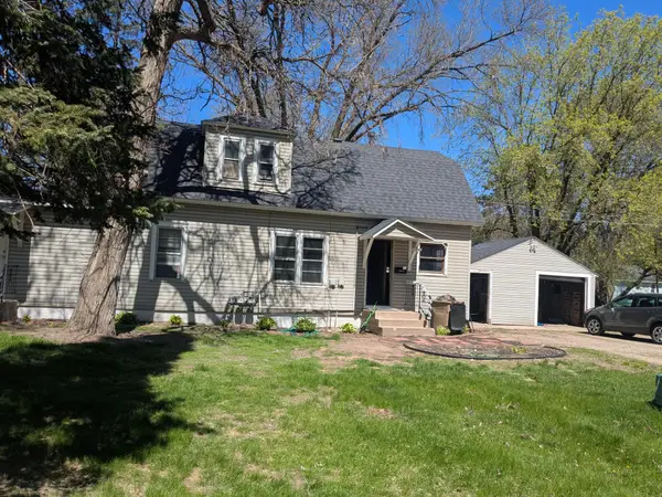 306 4th Avenue S, Princeton, MN 55371