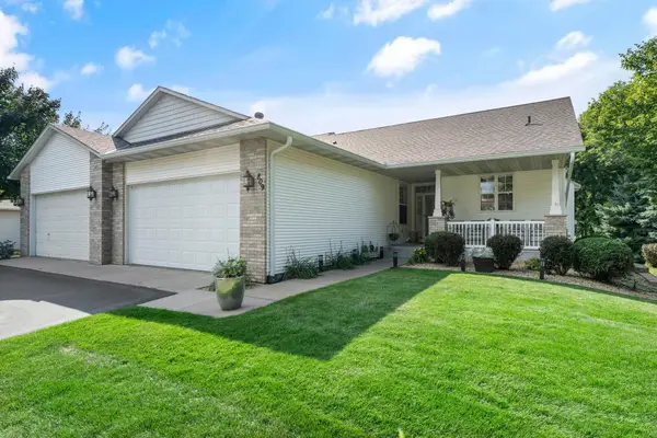 809 Woodduck Drive, Woodbury, MN 55125