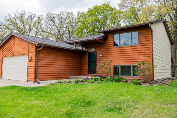 2273 6th Street N, North Saint Paul, MN 55109
