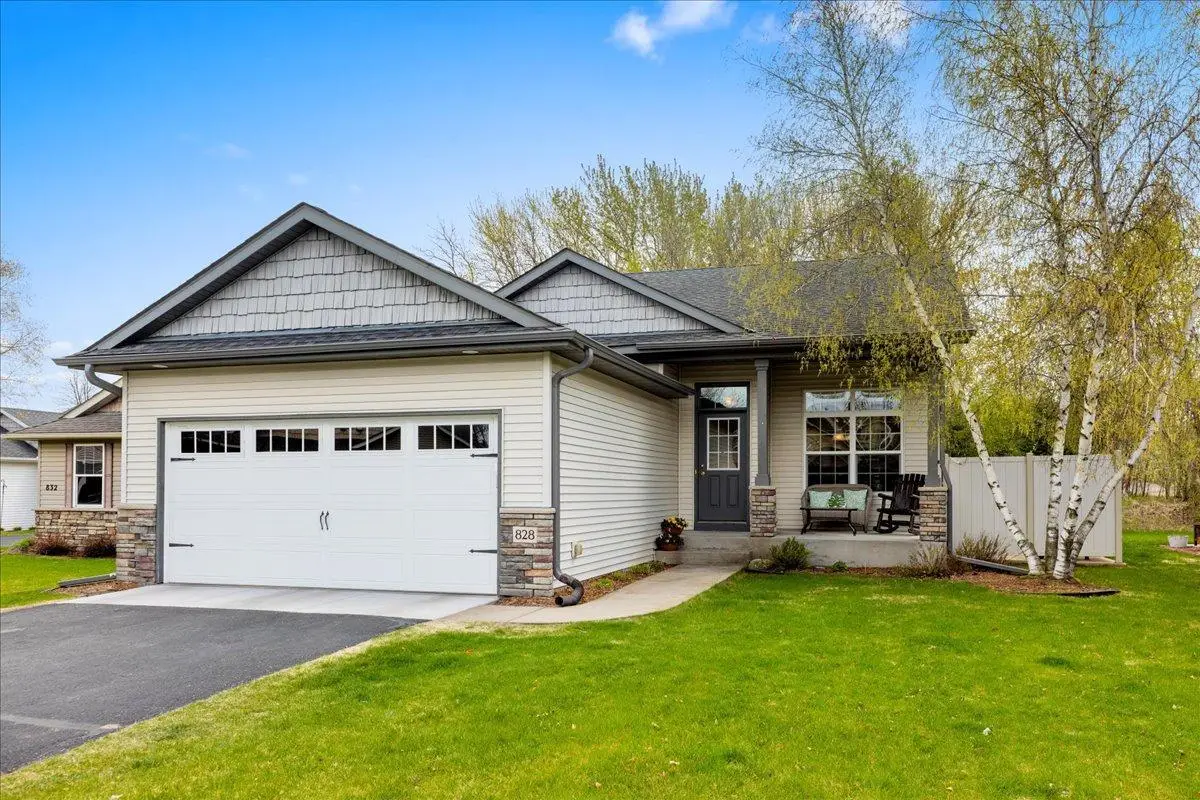 828 Winsome Way Nw, Isanti, MN 55040 - #1