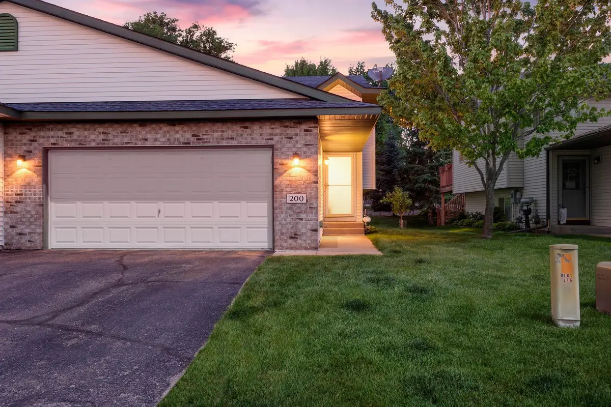 200 21st Avenue Sw, Cambridge, MN 55008 - #1
