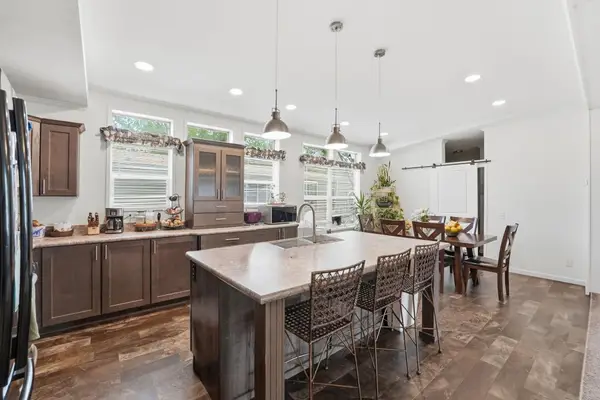 10488 Pierce Street Ne, Blaine, MN 55434