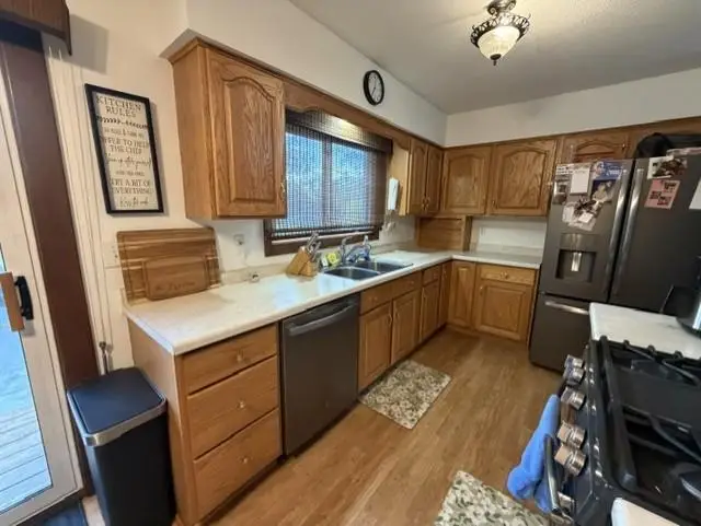 608 S Donnelly Avenue, Litchfield, MN 55355 - #3