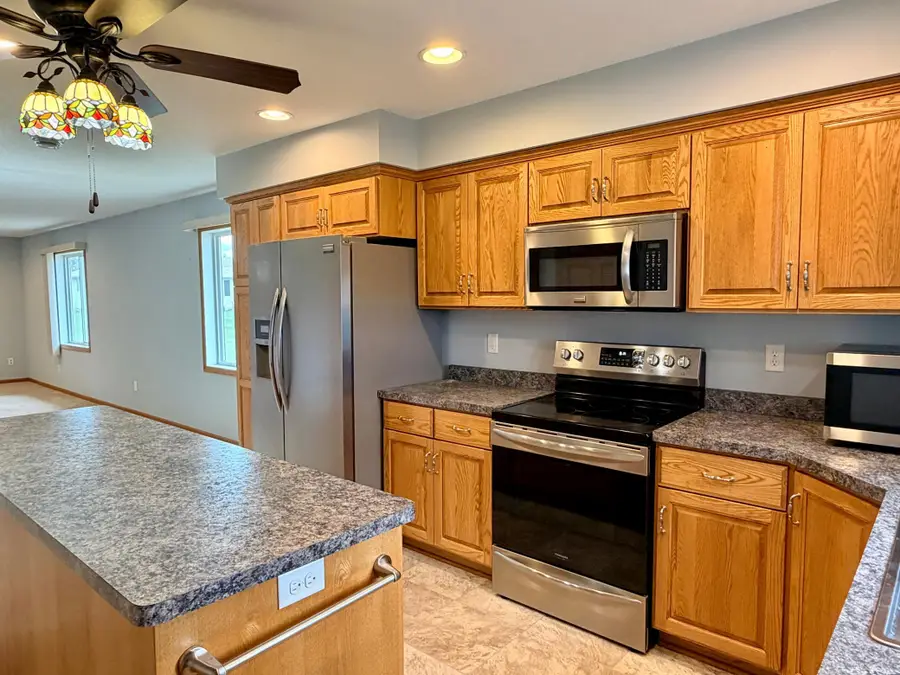 105 8th St S, Hoffman, MN 56339 - #2