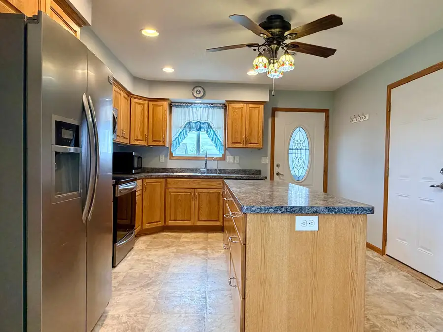 105 8th St S, Hoffman, MN 56339 - #3