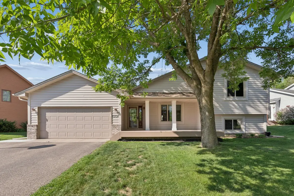 20704 Jaguar Avenue, Lakeville, MN 55044 - #1