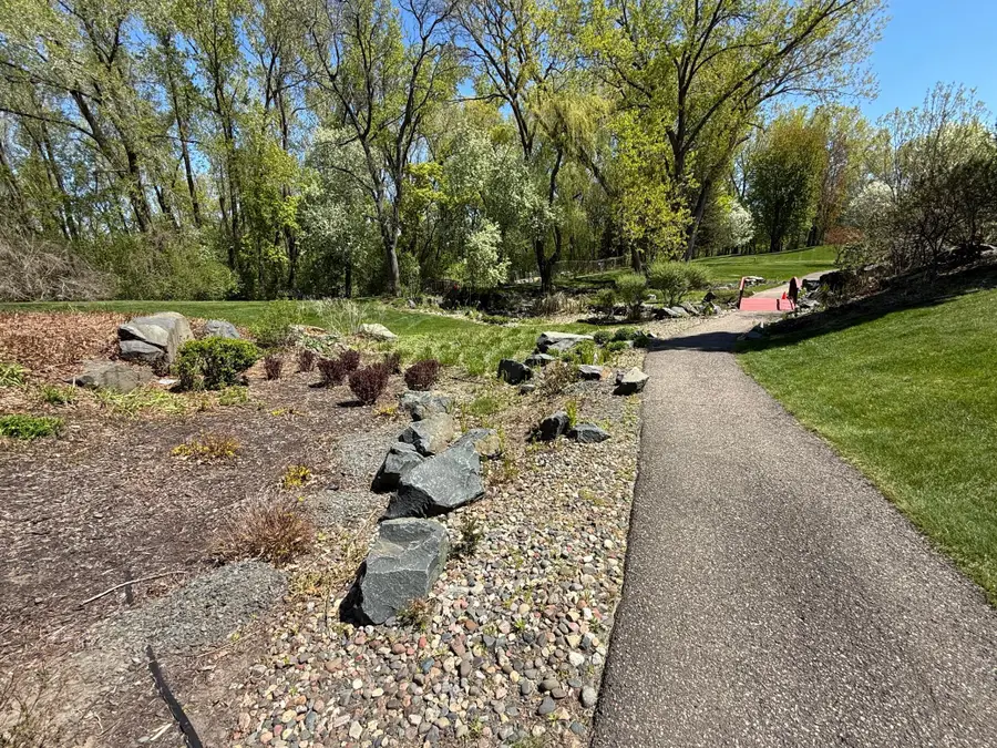2485 Londin Lane E #423, Maplewood, MN 55119 - #3
