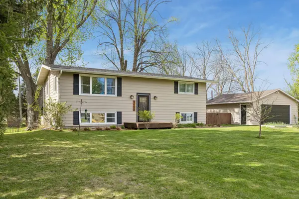 9055 Jamaca Court N, Lake Elmo, MN 55042