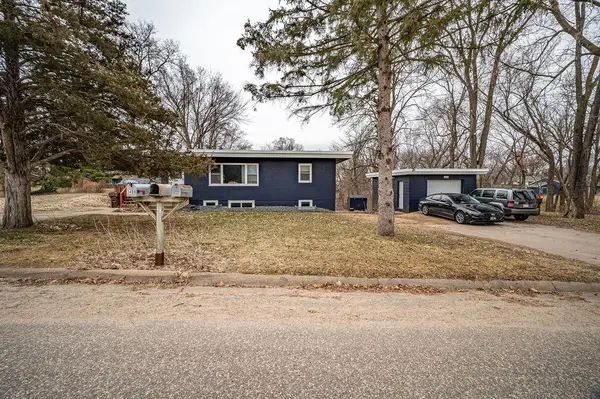 1487 Walnut Street, Prescott, WI 54021