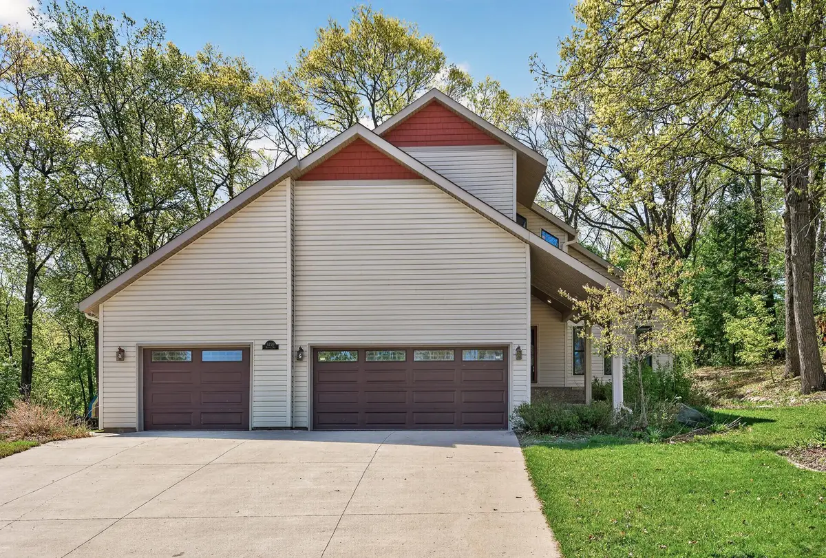 8750 Hunters Way, Apple Valley, MN 55124 - #1