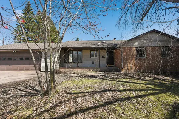 5220 Tower Avenue, Superior, WI 54880