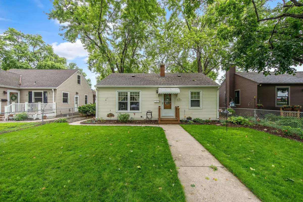 14 Jackson Avenue S, Hopkins, MN 55343 - #1