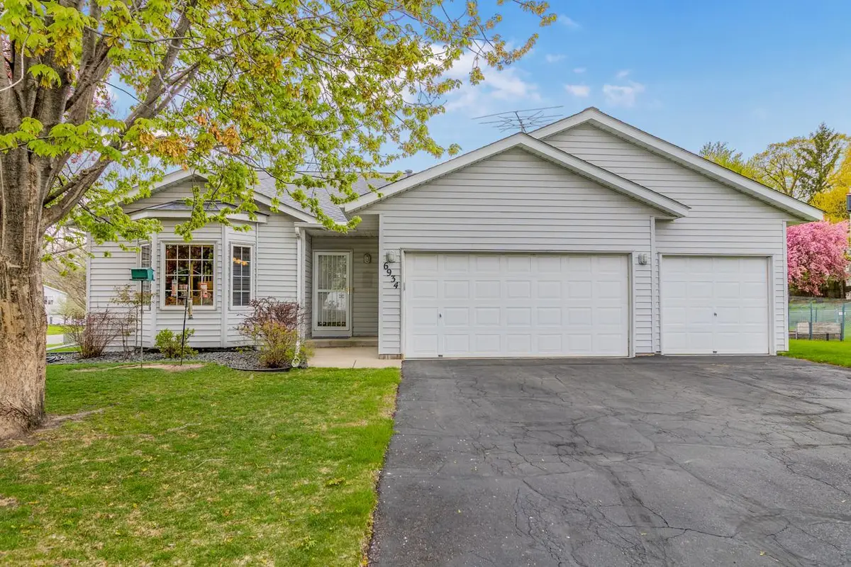 6934 4th Street Court N, Oakdale, MN 55128 - #1