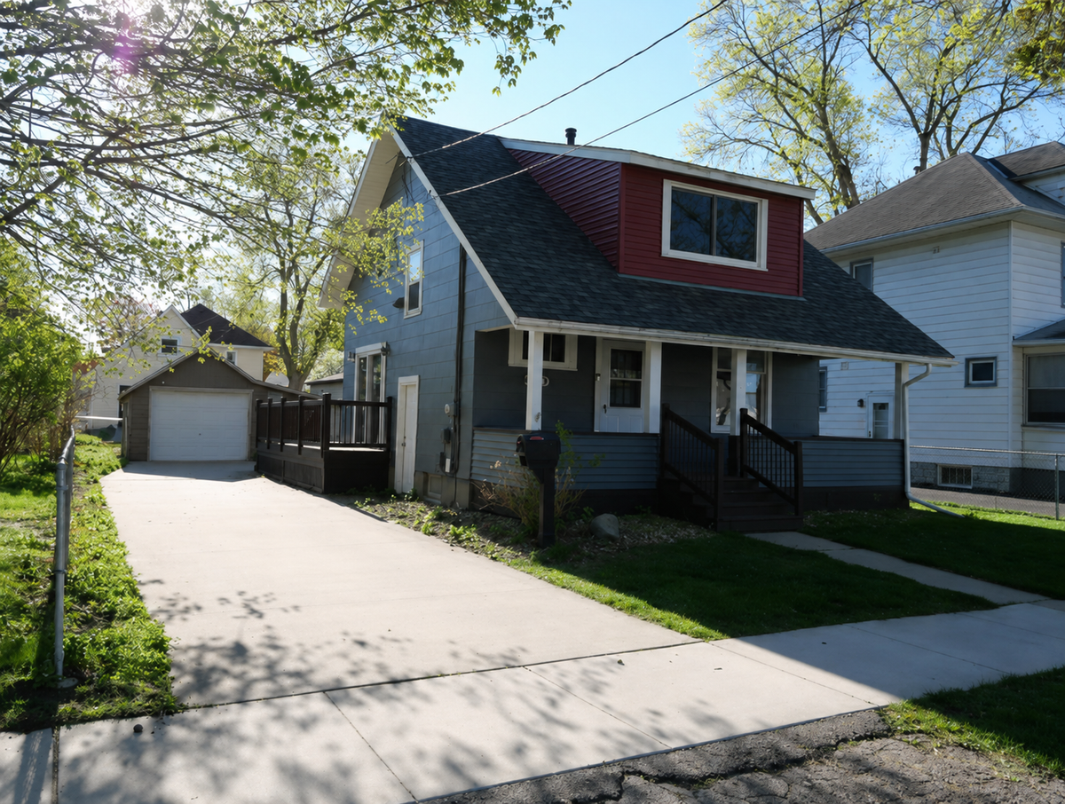 230 10th Avenue Ne, Rochester, MN 55906 - #1
