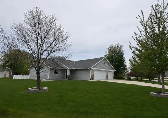 1367 Heritage Avenue Nw, Hutchinson, MN 55350 - #2