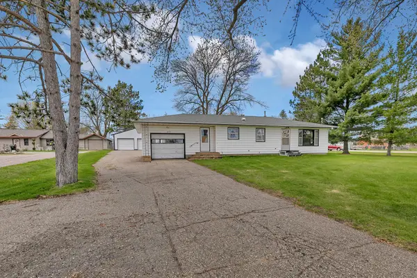 271 4th Street, Holdingford, MN 56340