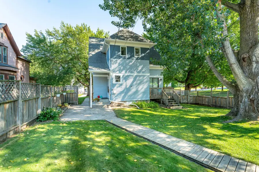 228 E Vernon Avenue, Fergus Falls, MN 56537 - #3