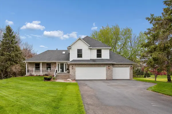 6325 Kalen Drive, Woodbury, MN 55129