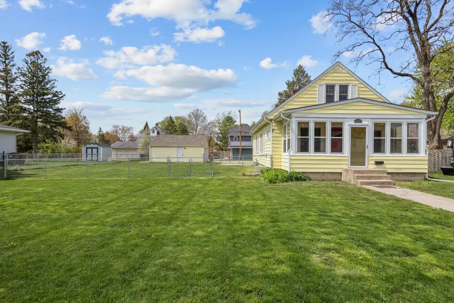 1039 Laurel Avenue, Saint Paul Park, MN 55071 - #3