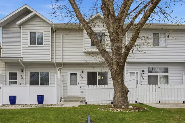 1521 34 1/2 Avenue S, Fargo, ND 58104
