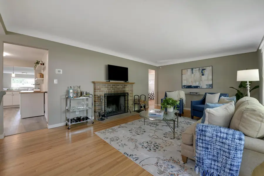 3435 Zenith Avenue N, Robbinsdale, MN 55422 - #2