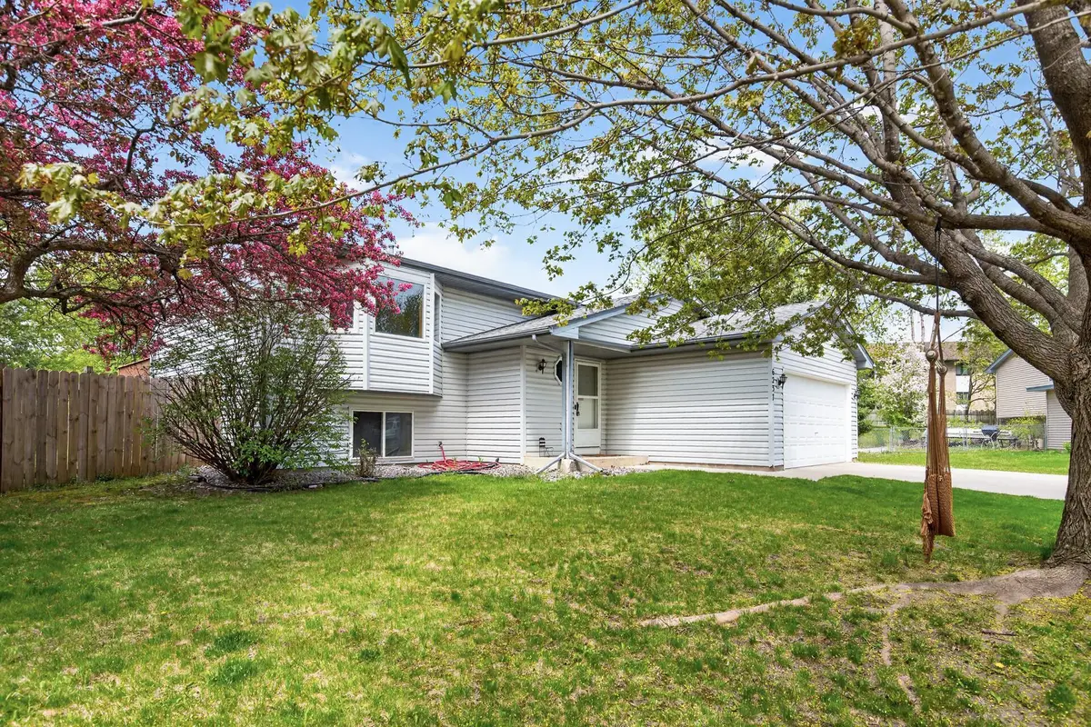 6237 Kalenda Lane Ne, Albertville, MN 55301 - #1