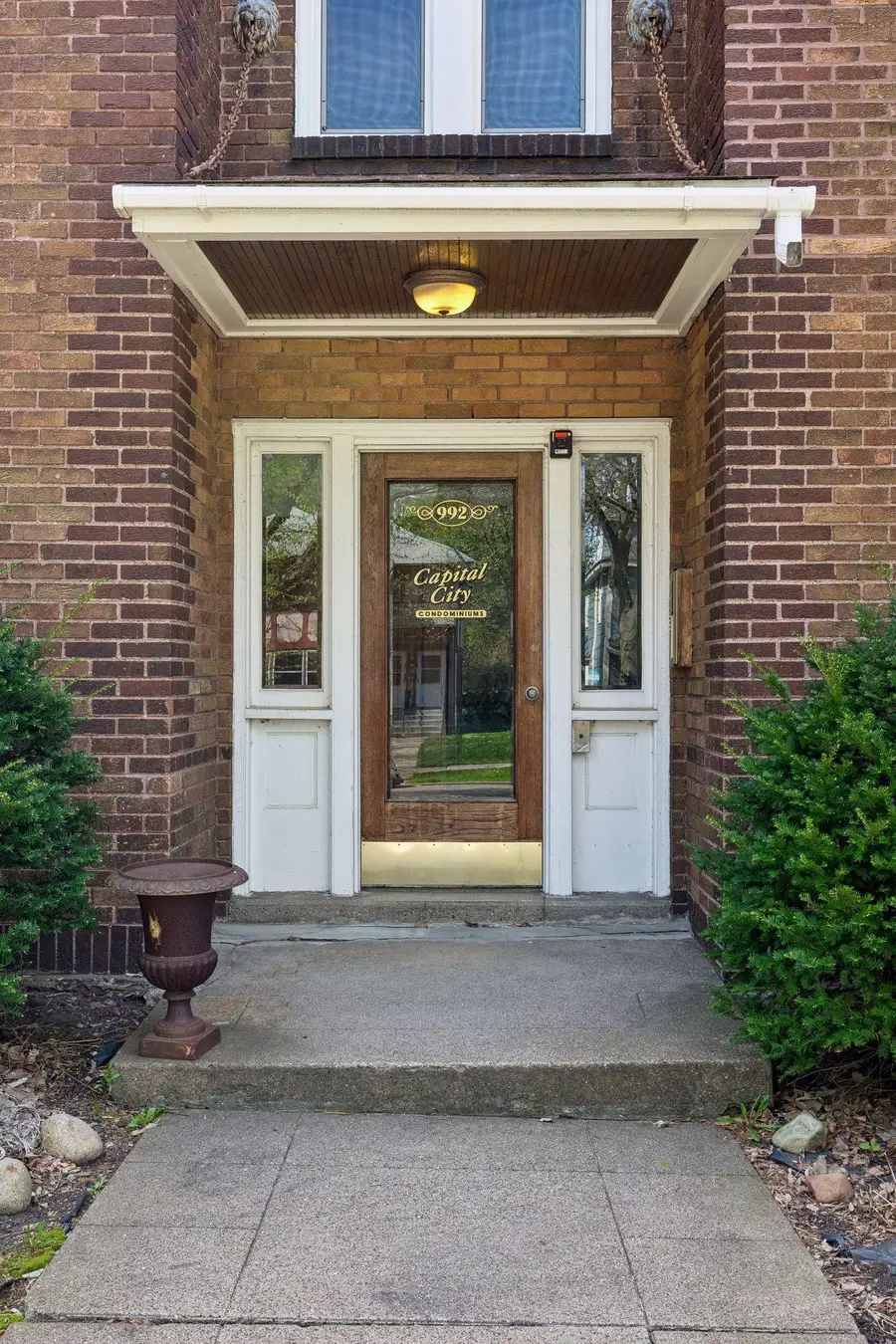 992 Dayton Avenue #2, Saint Paul, MN 55104 - #2