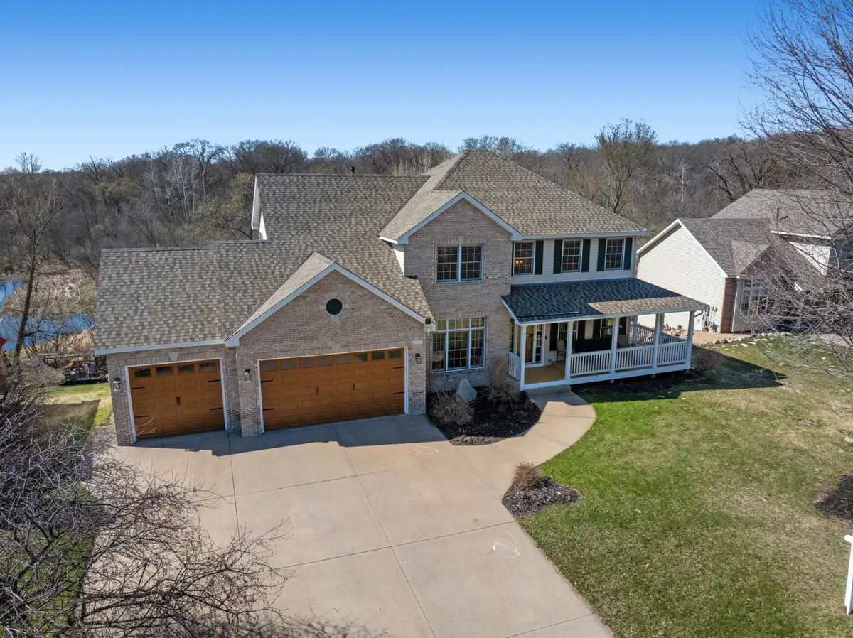 19554 Vernon Street Nw, Elk River, MN 55330 - #1