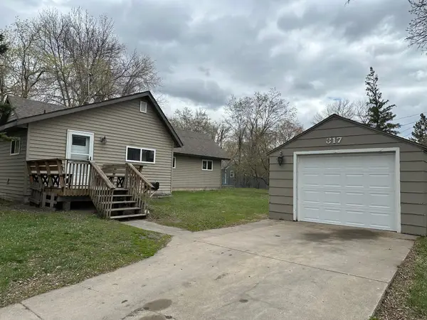 317 State Street E, Detroit Lakes, MN 56501