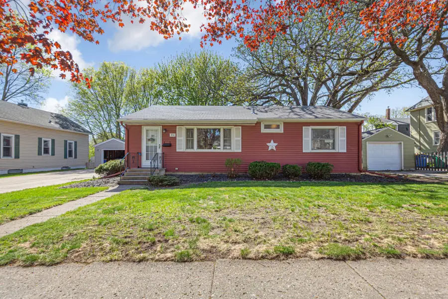 914 S Elm Avenue, Owatonna, MN 55060 - #3