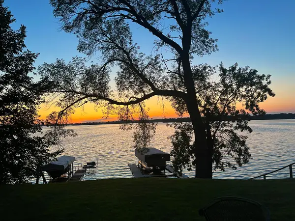 3596 189th Avenue Nw, New London, MN 56273