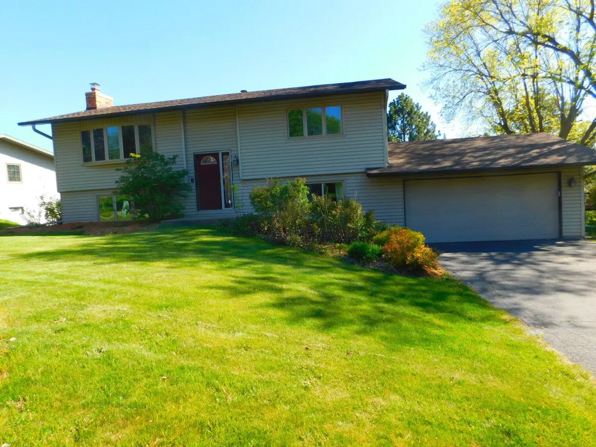 931 Dawn Avenue, Shoreview, MN 55126 - #1