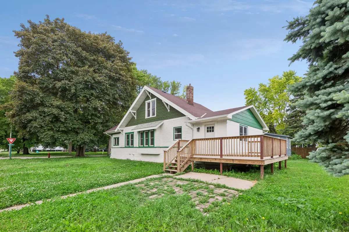 601 N Carver Street, Winthrop, MN 55396 - #1