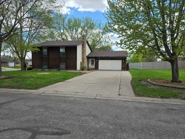 7965 75th Street S, Cottage Grove, MN 55016