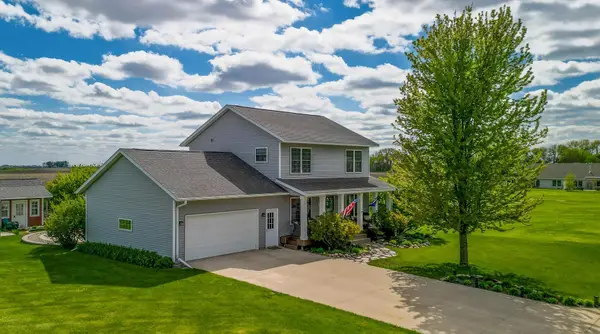 16 Marples Avenue, Minnesota Lake, MN 56068