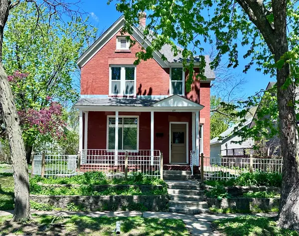 697 Tuscarora Avenue, Saint Paul, MN 55102
