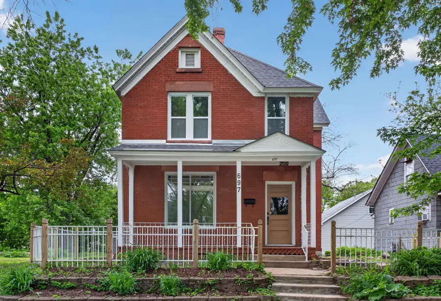 697 Tuscarora Avenue, Saint Paul, MN 55102 - #2