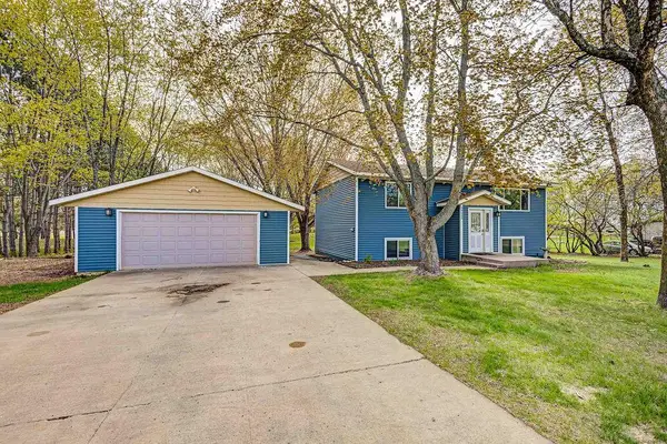 39333 Everett Avenue, North Branch, MN 55056