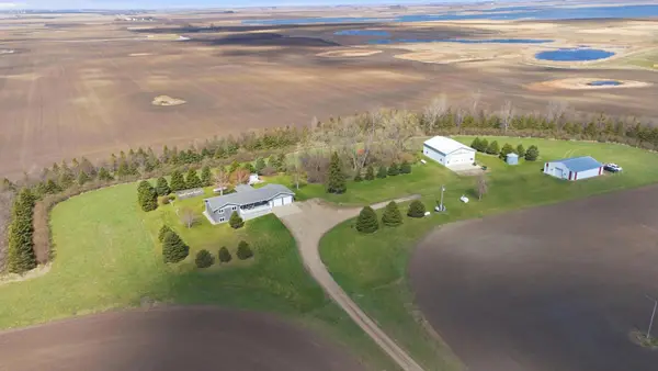 5083 104th Avenue Se, Litchville, ND 58461
