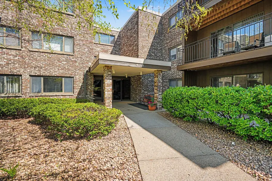 4100 Parklawn Avenue #302, Edina, MN 55435 - #3