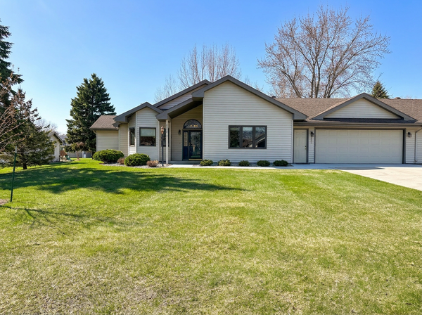 2208 Arrowwood Court, Fergus Falls, MN 56537
