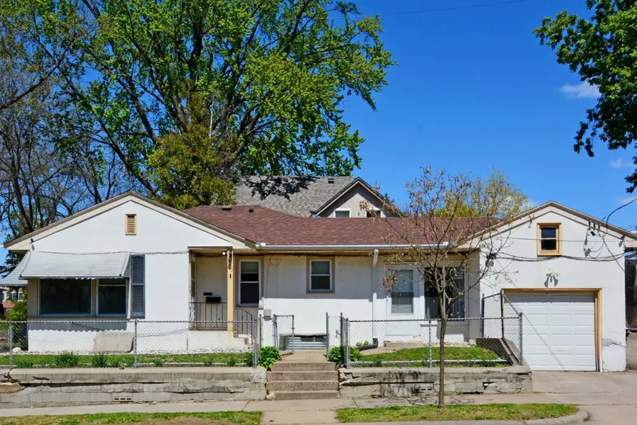 2122 30th Avenue N, Minneapolis, MN 55411 - #2