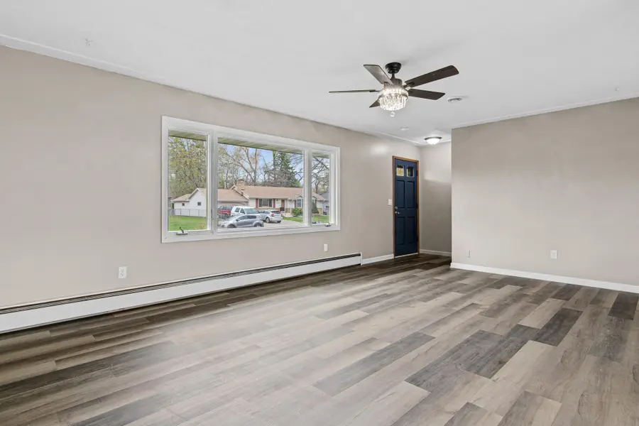 8033 Georgia Avenue N, Brooklyn Park, MN 55445 - #2