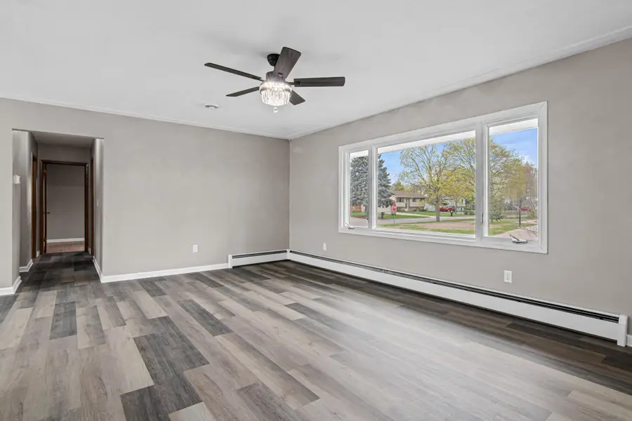 8033 Georgia Avenue N, Brooklyn Park, MN 55445 - #3