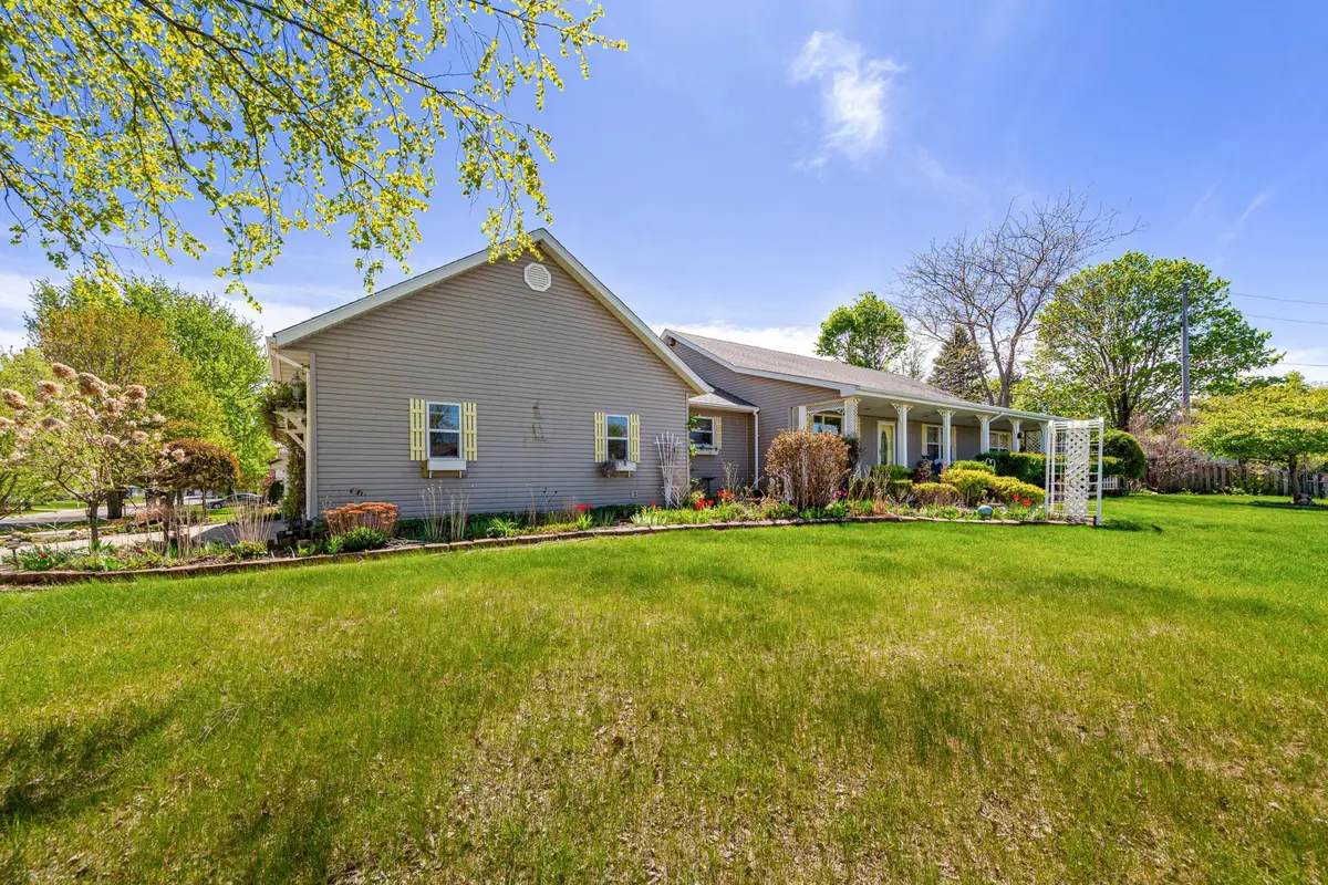 385 22nd Street Se, Owatonna, MN 55060 - #1