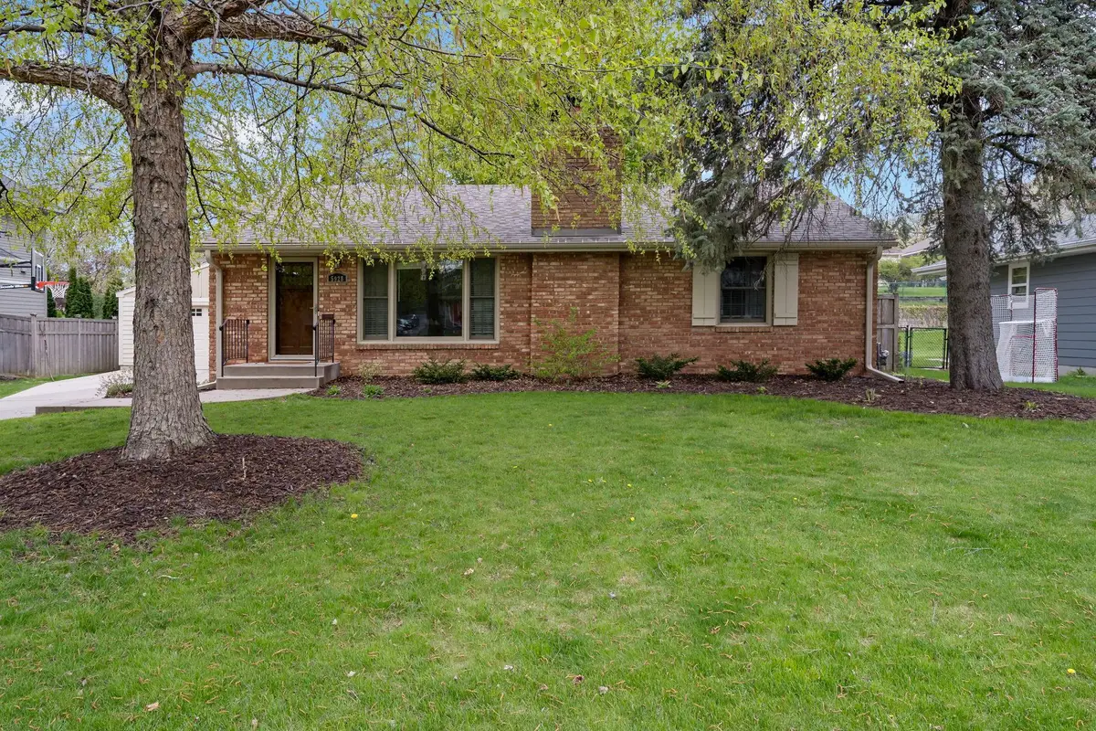 5928 Chowen Avenue S, Edina, MN 55410 - #1